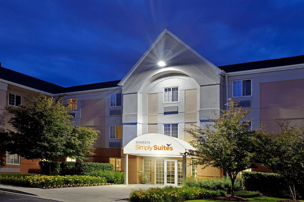 Sonesta Simply Suites and Select Celebrate An Anniversary