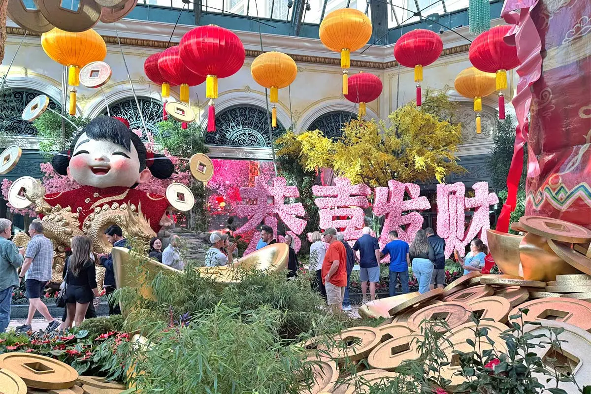 Las Vegas Updates Track March Show Volume, Tourism Softening, and New Bookings