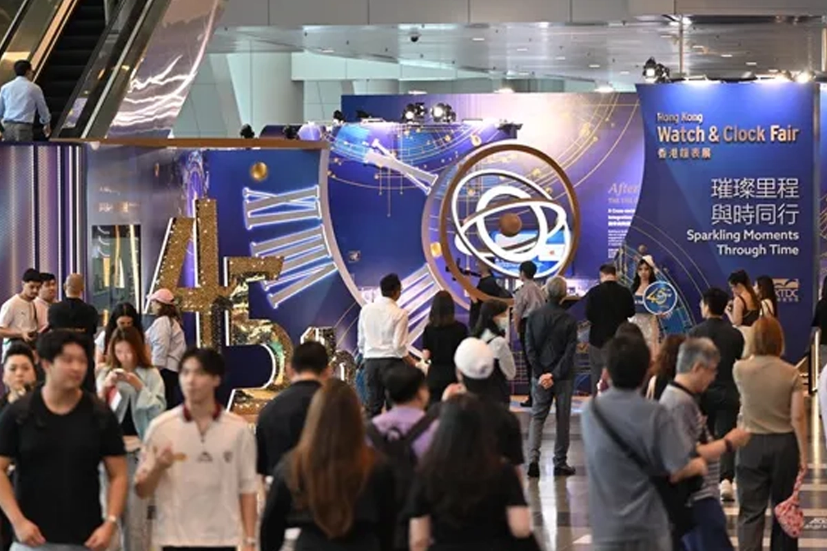 Hong Kong Watch & Clock Fair Draws 17,000 Trade Buyers
